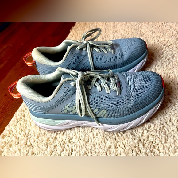 Hoka Shoes - WOMENS HOKA BONDI 7 PREOWNED SIZE 7